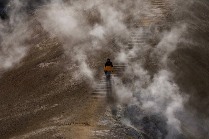 Golden Circle and Kerlingarfjöll Private Tour - Geysir: a short stop with a reliable eruption