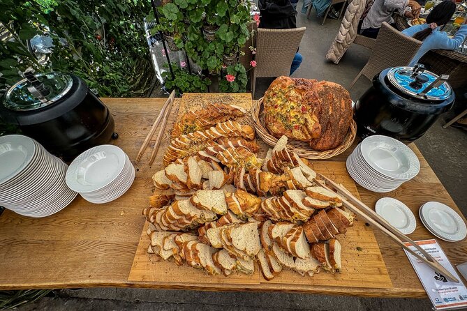 Golden Circle and Lunch at Fridheimar Tomato Farm - with photos - The pace, clothing, and weather questions