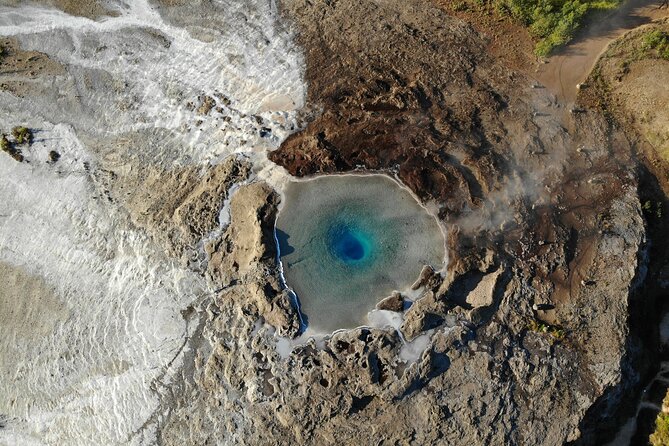 Golden Circle, Glacier & Northern Lights/Midnight sun / guided private tour - Is $2,170.50 per person a fair price?