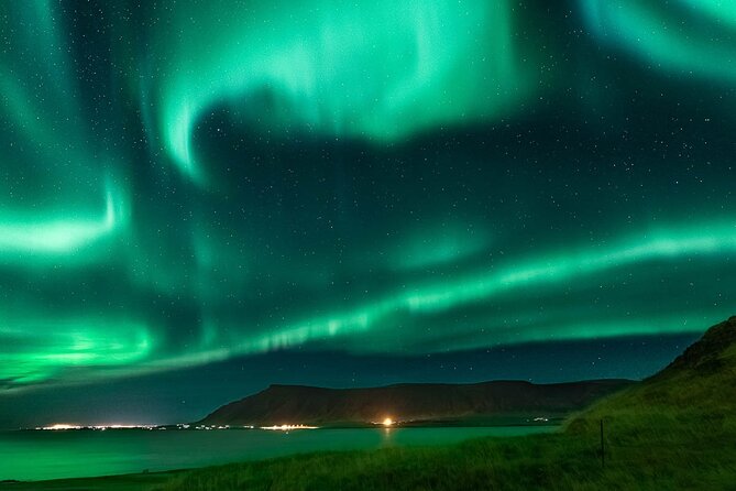 Golden Circle & Northern Lights Tour from Reykjavik - Kerið Crater and the volcanic view