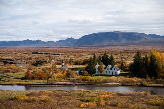 Golden Circle Private Tour in Iceland - Geysir: two hours around the hot springs