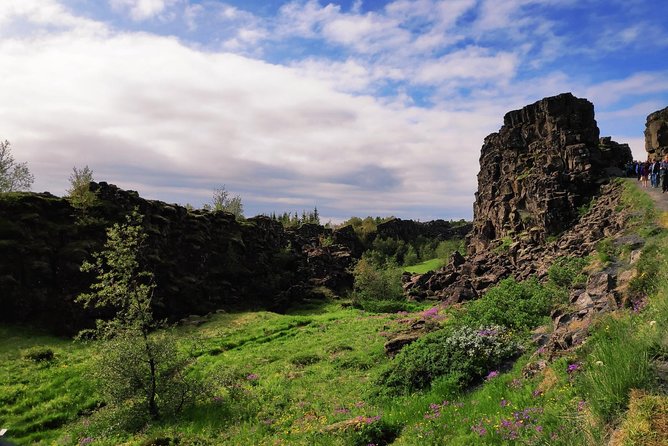 Golden Circle & Secret Lagoon Luxury Private Tour in a new luxury Mercedes Benz - Kerið Crater: a quick volcanic finale