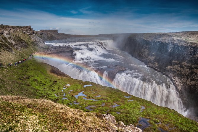 Golden Circle & Silfra Snorkeling Small-Group Supersaver Combo - Gullfoss, Geysir, and Kerið in one sweep