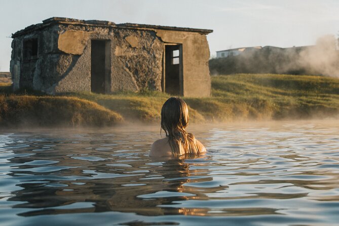 Golden Circle with Tomato Farm Lunch & Secret Lagoon Bathing - Group size, walking, and the pace of the day