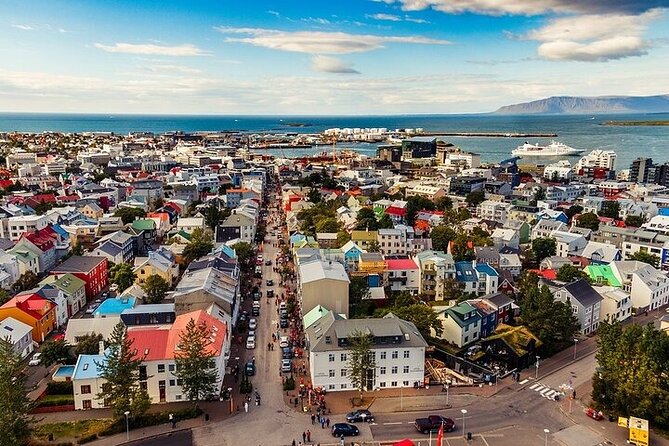 Helicopter Tour: Reykjavik City with landing at Mount Esja - Leaving from Reykjavik Airport