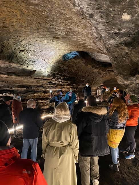 Hella: Guided Tour of Ancient Man-Made Caves - Why the guide shapes the whole experience