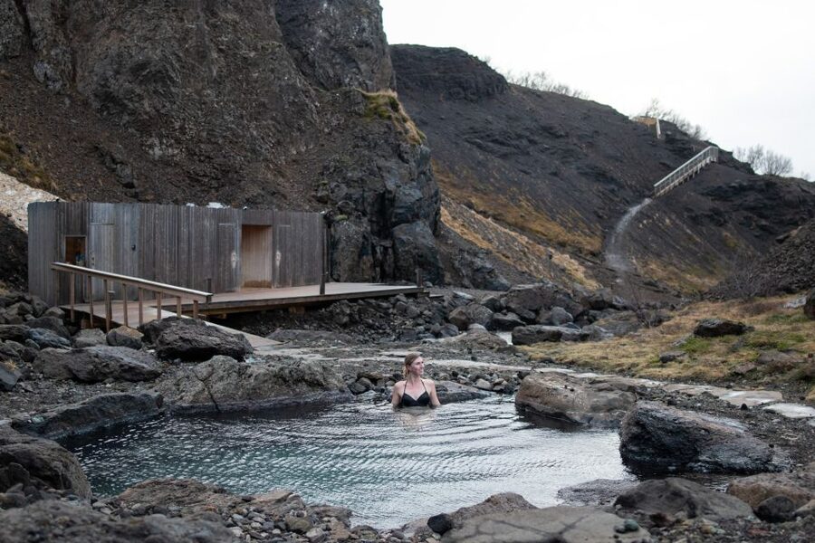 Husafell: Canyon Baths Soak with Short Highlands Hike - Starting at Húsafell Activity Centre