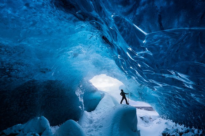 Ice Cave Tour in the National Park of Vatnajökull - What this Vatnajökull outing is really like