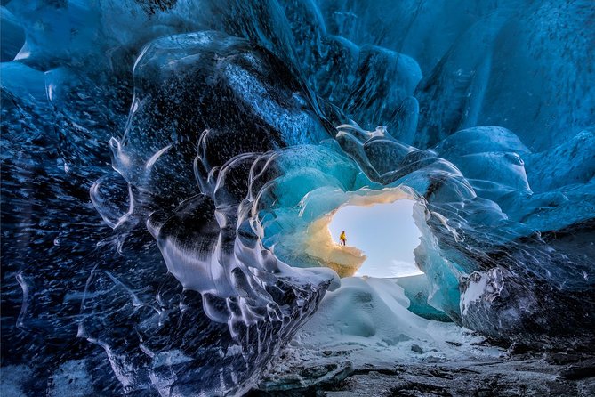 Ice Cave Tour in the National Park of Vatnajökull - The 4x4 ride from Jökulsárlón
