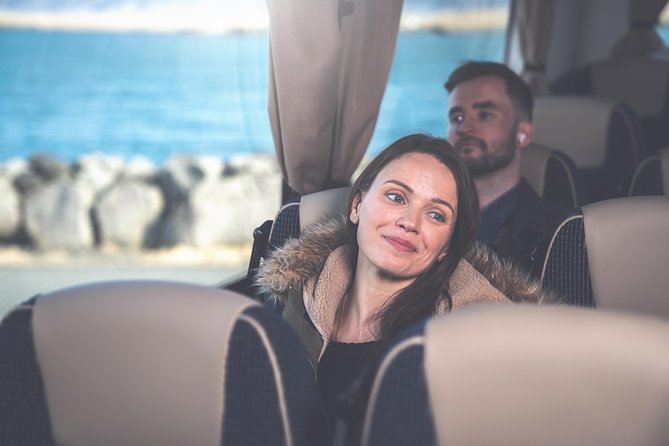Iceland: Airport Transfers between Keflavík and Reykjavik Center - Staff, luggage, and practical help