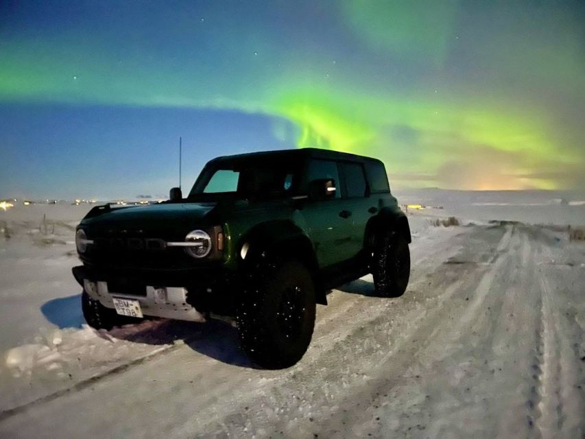 Iceland in a nutshell, private Super Jeep - Reaching Langjökull by Super Jeep