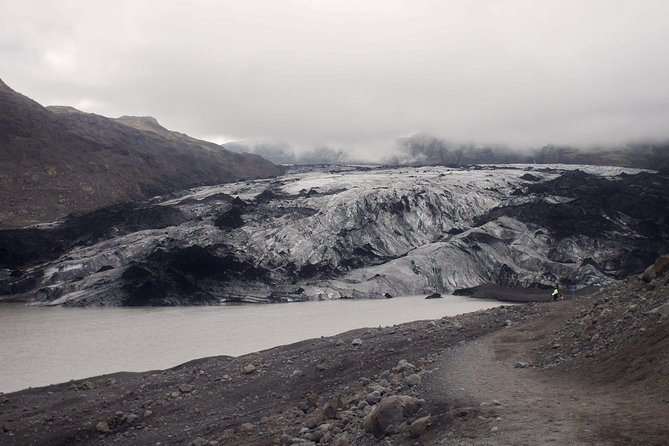 Iceland's south coast G spots - Skógafoss, the waterfall with cinematic scale