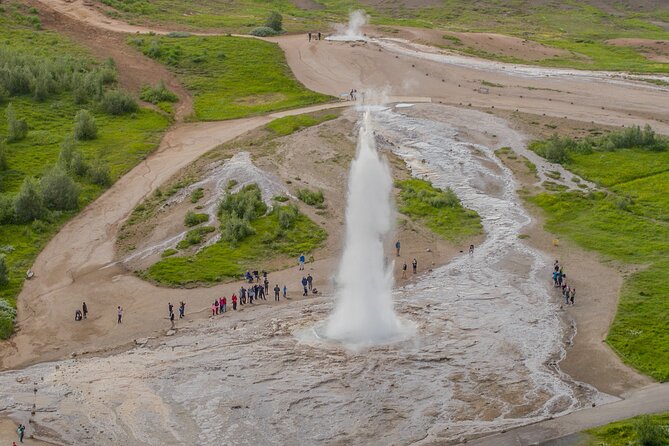 Iceland Stopover: The Golden Circle Day Tour - Þingvellir: plates, cliffs, and the Alþingi