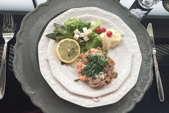 Icelandic Cooking Class in Downtown Reykjavik with Musical Hosts - Timing, transport, and practical details
