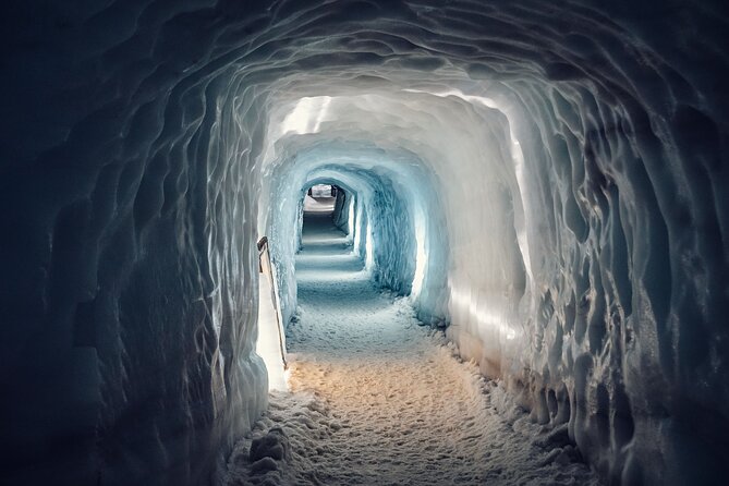 Into the Glacier Combo: Snowmobiling + Langjökull Ice Cave - Who Will Enjoy This Most?