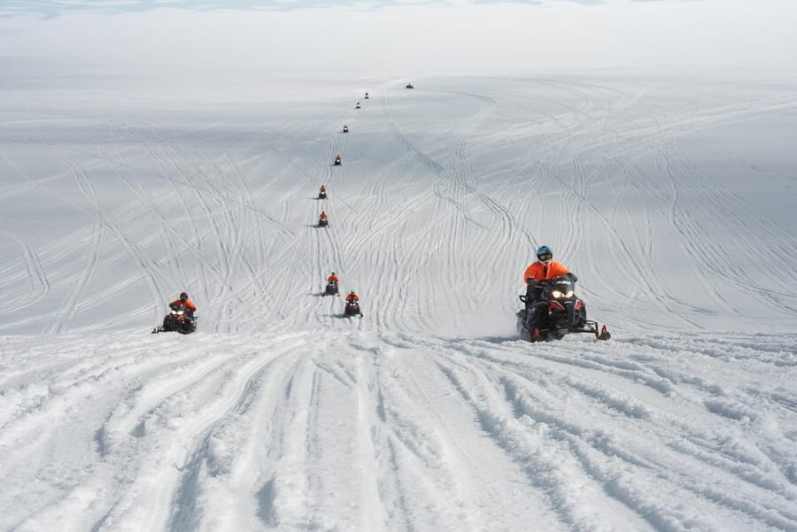 Into the Glacier: Snowmobile + Langjökull Ice Tunnel Combo - Who will enjoy this Langjökull combo?