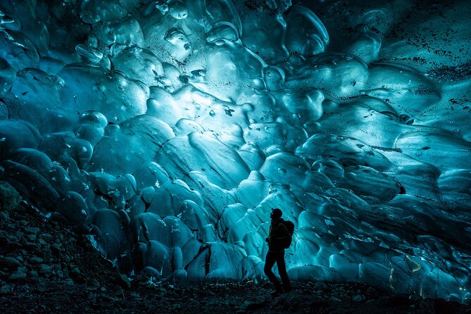 Jökulsárlón: Blue Ice Cave and a Long Glacier Hike - The guides make a major difference