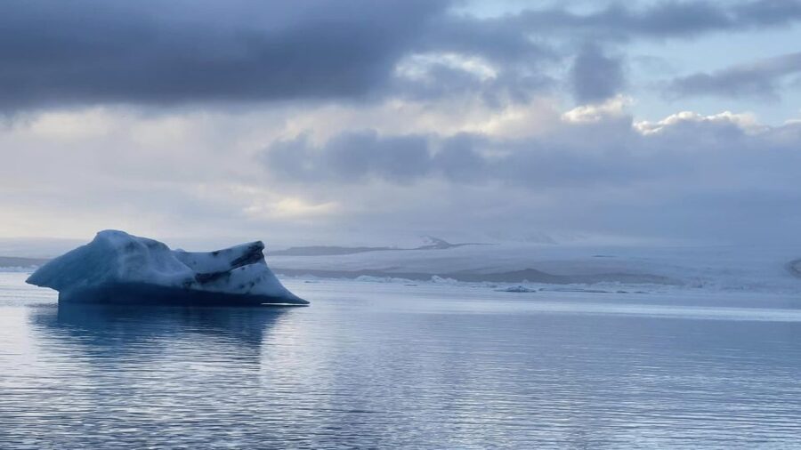 Jökulsárlón Floating Glacier & Diamond Beach Day Tour - Key points to know