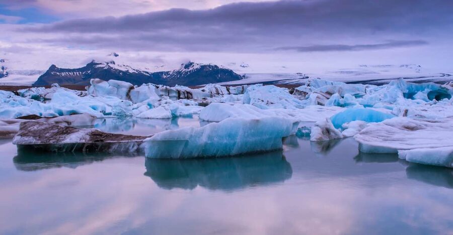 Jökulsárlón Floating Glacier & Diamond Beach Day Tour - Who should book this day trip?
