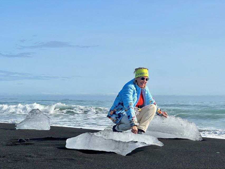 Jökulsárlón Floating Glacier & Diamond Beach Day Tour - Diamond Beach and its black-sand setting