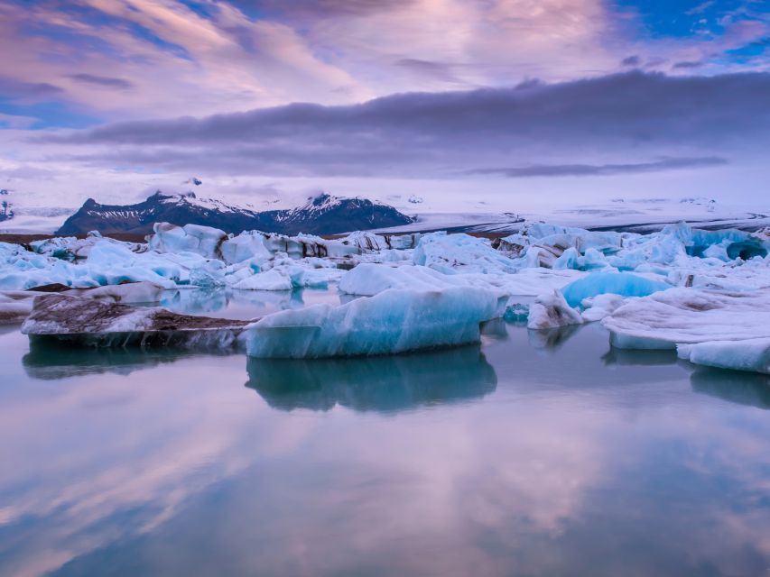 Jökulsárlón Floating Glacier & Diamond Beach Day Tour - A guide-led day with room for families