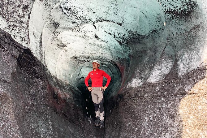 Katla Volcano Ice Cave - Super Jeep Tour from Vik - Walking across Mýrdalsjökull with crampons