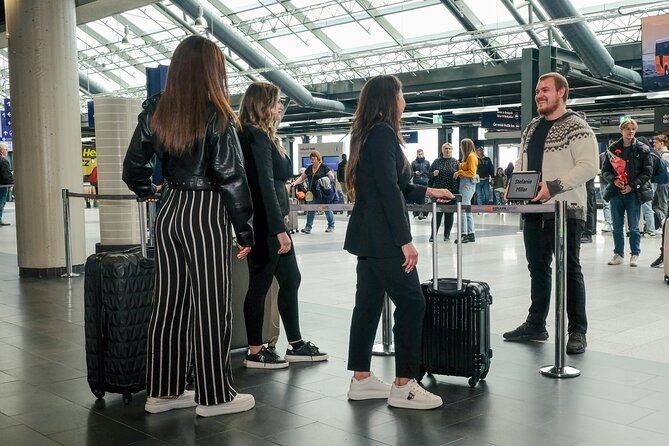 Keflavik Airport One-Way Private Transfer To or From Reykjavik - Why the Keflavík to Reykjavík road matters