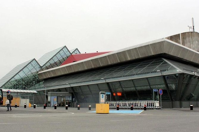 Keflavik To Reykjavik Private Luxury Airport Transfer - Booking the return to Keflavik
