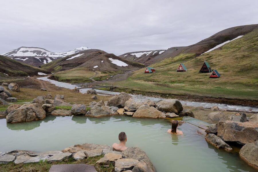 Kerlingarfjöll: Highland Baths Admission - The showers and small comforts