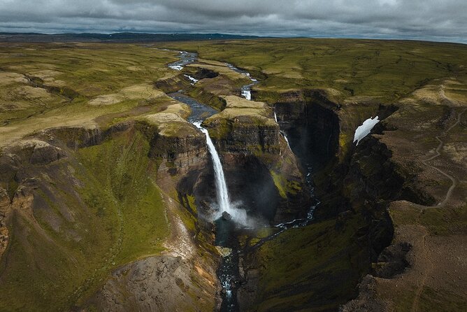Landmannalaugar & SecretGems | Private Tour | PRO Photos included - Why the Icelandic Highlands are worth the long day