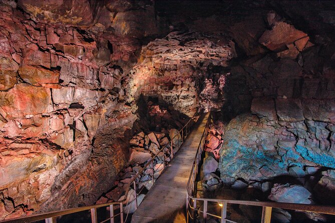 Lava Caving Experience - What the one-hour route reveals