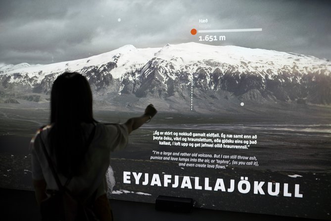 Lava Centre Interactive Volcano Exhibition - The magma plume and the earthquake simulator