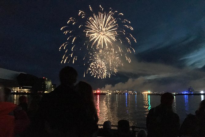 New Year's Eve Fireworks Cruise in Reykjavik - Returning downtown after the display