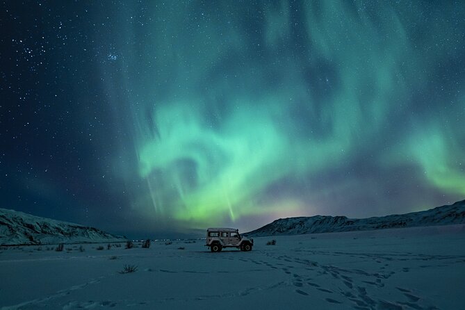 Northern Lights 4x4 Tour with Pastries and Cocoa from Reykjavik - How the Northern Lights search really works