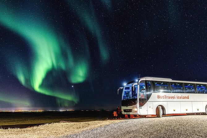 Northern Lights Bus Tour from Reykjavik with Hot Chocolate - What happens at Thingvellir