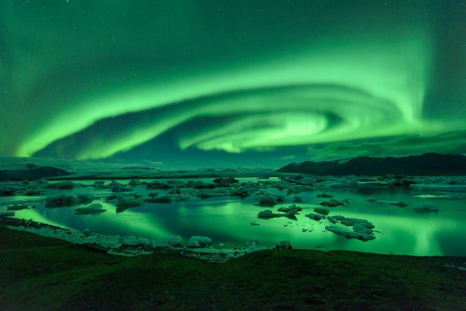 Northern Lights & Geothermal Baths Adventure - A spa evening with dinner planning required