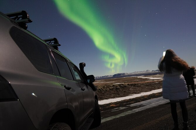 Northern Lights In luxury off-road SUV with Photos and Treats - Leaving Reykjavik at 9 pm