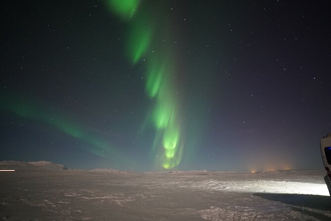 Northern Lights In luxury off-road SUV with Photos and Treats - Why the off-road SUV changes the hunt