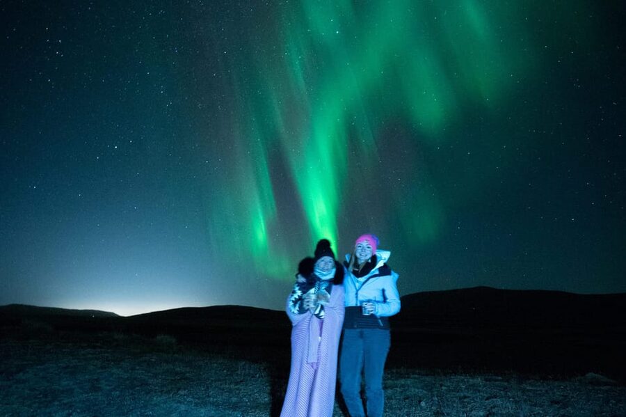 Northern Lights in Mini Bus, Photos, Hot Cocoa and Pastries - Leaving Reykjavik for a darker sky