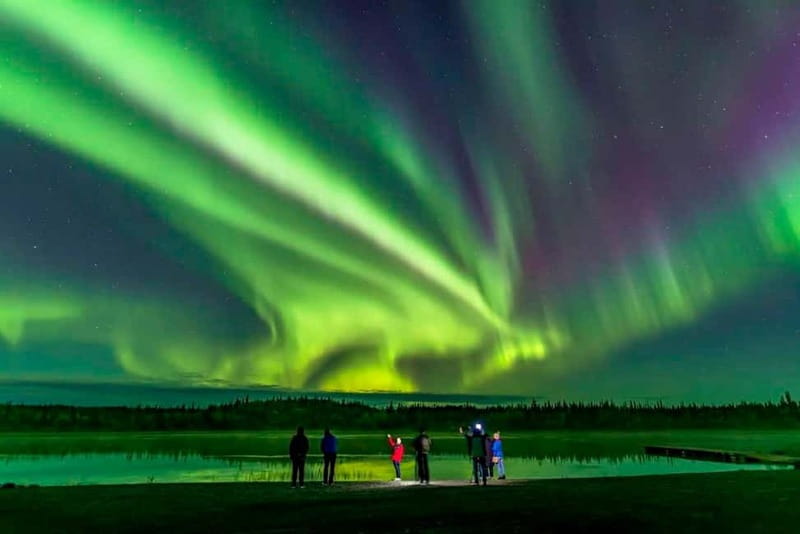 Northern Lights Jeep Tour - Icelandic Guide | Photos | Cocoa - The Reykjavik pickup and the move into darkness