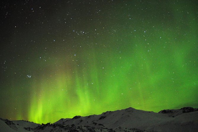 Northern Lights Minibus Tour with Hot Cocoa, Blankets & Photos - What the aurora can really look like