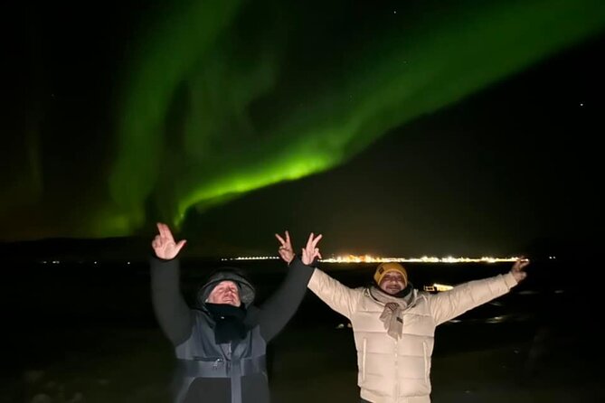 Northern Lights Private Guided Tour With Professional Photos - What the guides add to the night