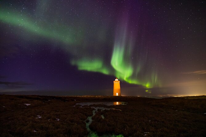 Northern Lights Private Tour-Epic Adventure - Warm drinks, pastries, and waiting outdoors