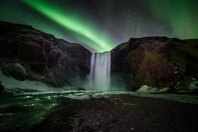 Northern Lights Small Group Tour from Reykjavik with Free Photos - Free photos and help with your own camera