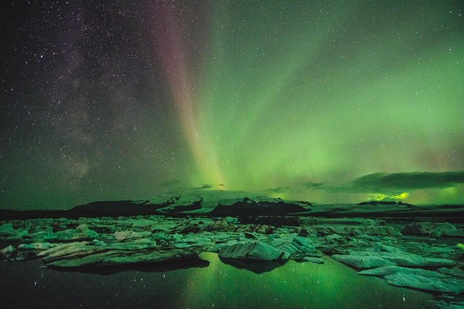 Northern Lights Small-Group Tour with Hot Chocolate & Photos - Why the Minibus Matters