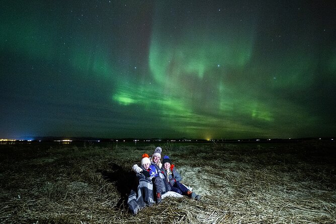 Northern Lights Small Group Tour with Photos - Waiting for the aurora at Thingvellir or beyond