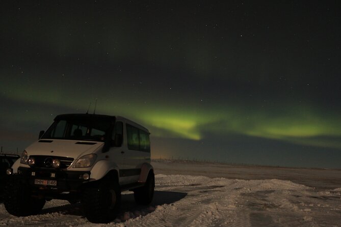 Northern Lights Super Jeep Guided Tour with Hot Drink & Snack - Key points before you book