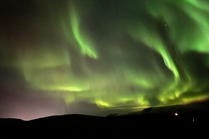 Northern Lights Tour: Spirit of the Aurora - A shared outing with a maximum of 80 people