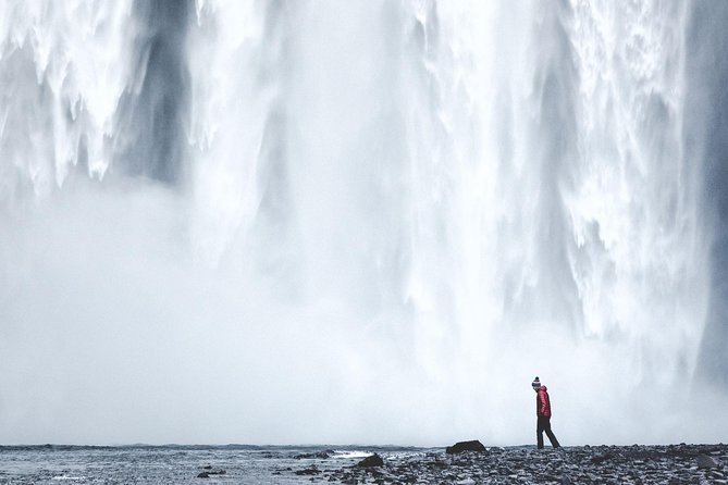 Private 2-Day Glacier Lagoon, Ice Cave and Northern Lights - Jokulsarlon: icebergs at the edge of Vatnajokull
