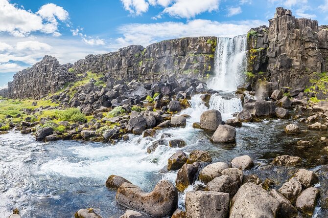 Private Bespoke Golden Circle Tour - Kerid Crater adds red earth and blue water